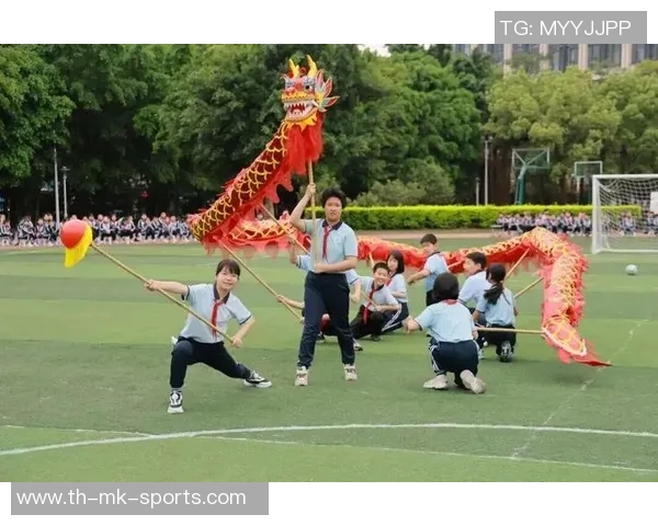 郑州足球批发市场全景探秘让你了解足球装备的采购与销售之道